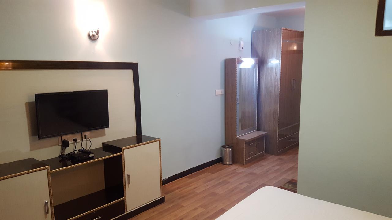 The Shyam Regency Hotel Narkanda Buitenkant foto