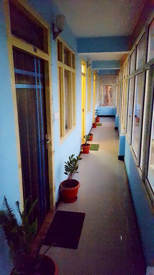 The Shyam Regency Hotel Narkanda Buitenkant foto